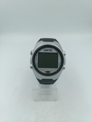Digitale Armbanduhr mit schwarzem Kunststoffarmband