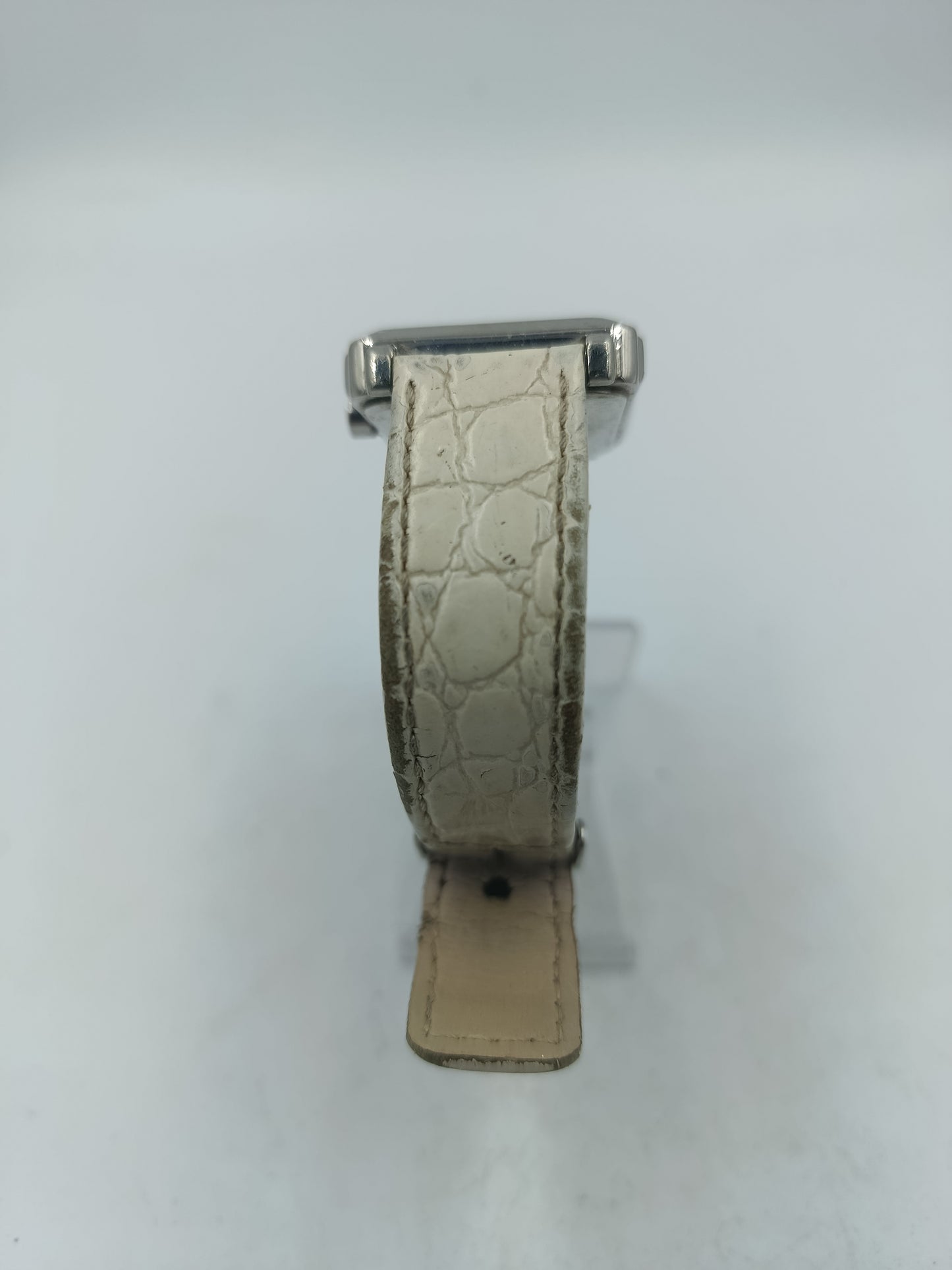 TCM Armbanduhr mit rechteckigem Gehäuse hellem Zifferblatt und Multifunktionsanzeige