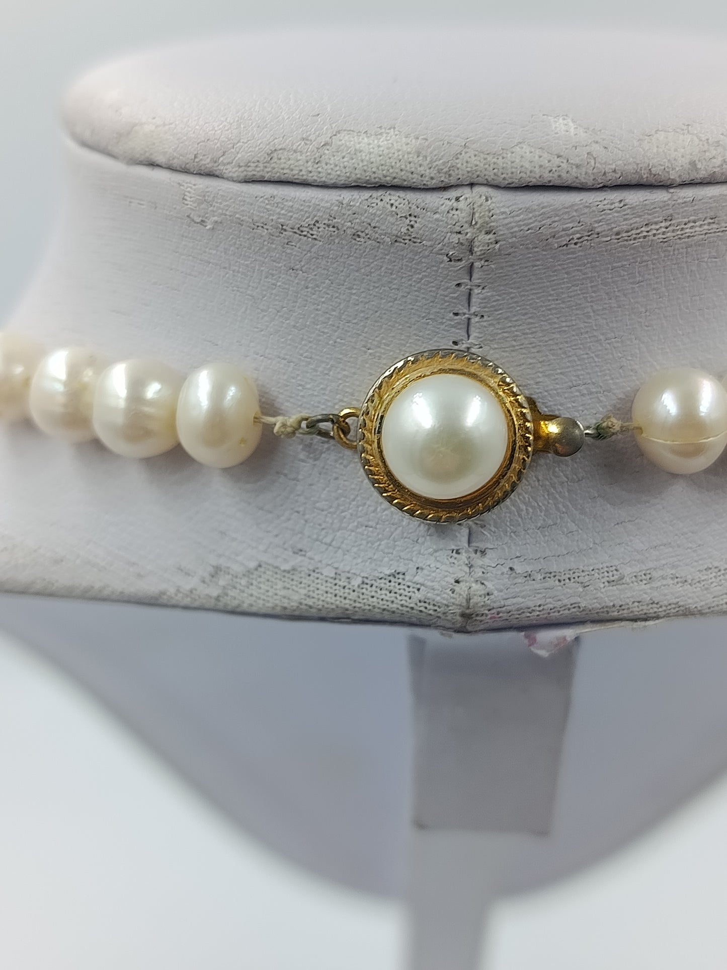 Perlenkette mit klassischem Glanz und zeitloser Eleganz für stilvolle Auftritte