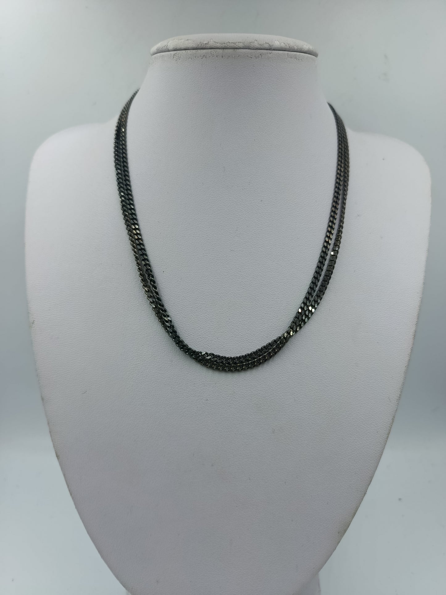 Schwarze Silberkette aus 925 Silber mit klassischem Gliederdesign