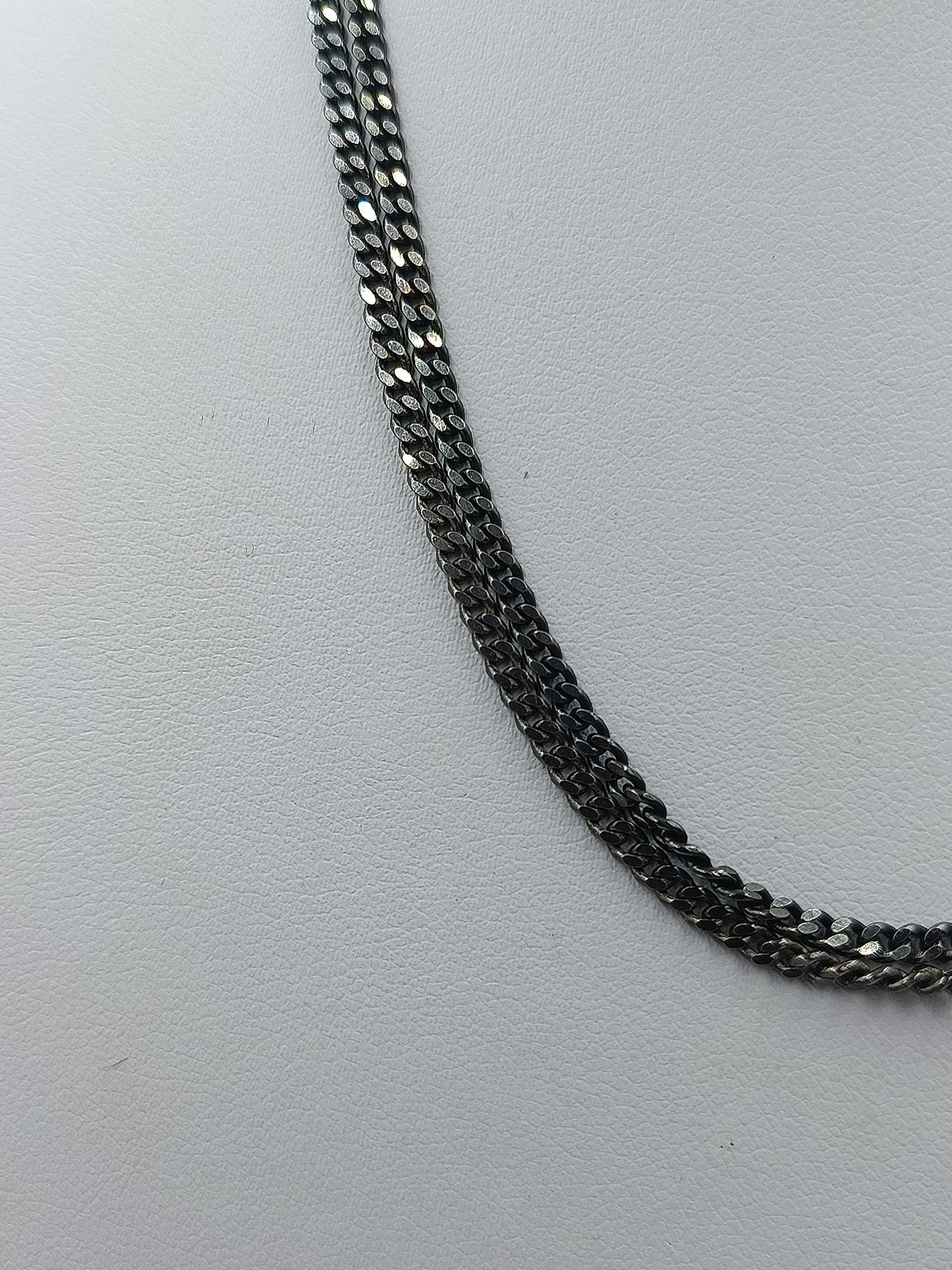 Schwarze Silberkette aus 925 Silber mit klassischem Gliederdesign