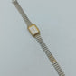 Orient Quarz Armbanduhr rechteckiges Gehäuse mit flexiblem Metallarmband