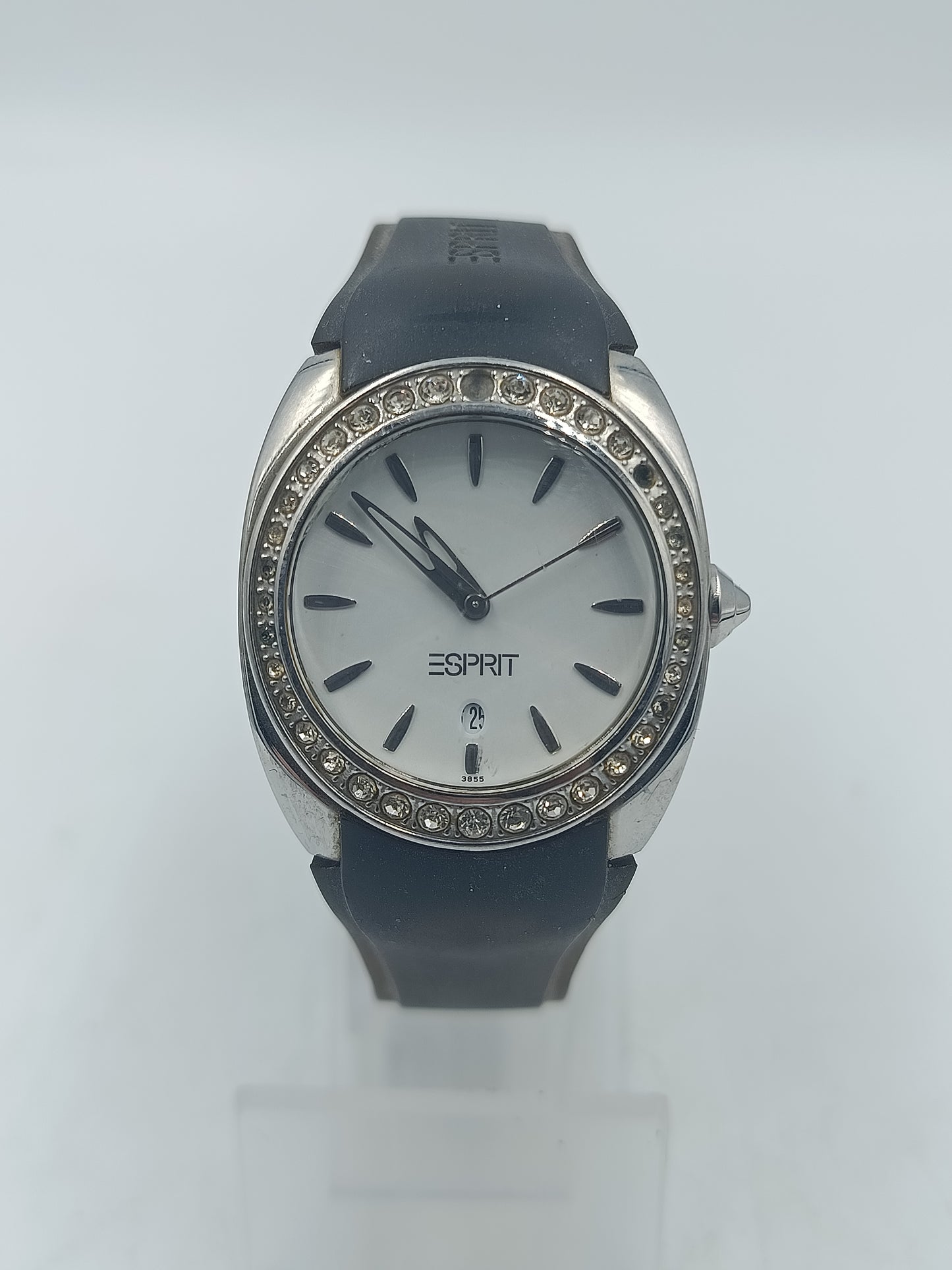 Esprit Damenarmbanduhr mit funkelnder Zierlünette und sportlich-elegantem Design