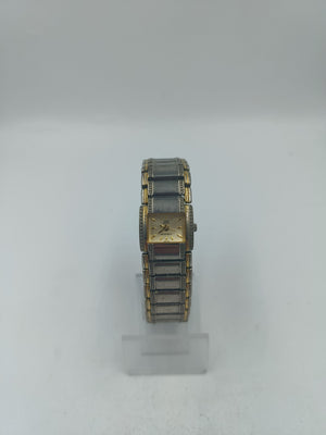 Rechteckige Armbanduhr in Gold Silber mit elegantem Metallarmband Uhr