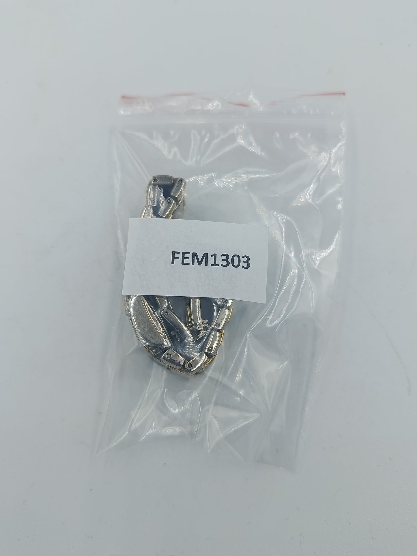 Rechteckige Armbanduhr in Gold Silber mit elegantem Metallarmband Uhr