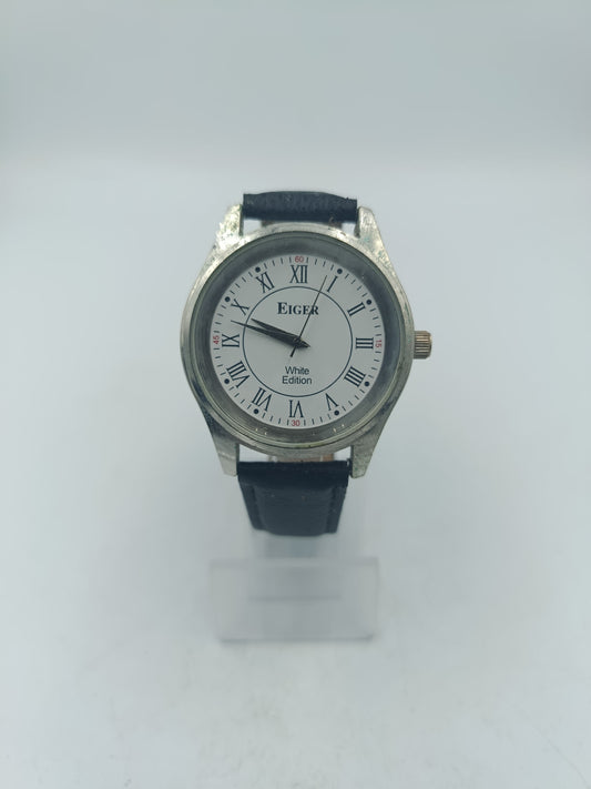 Eiger White Edition Armbanduhr mit Lederarmband Weiss Klassisch Design