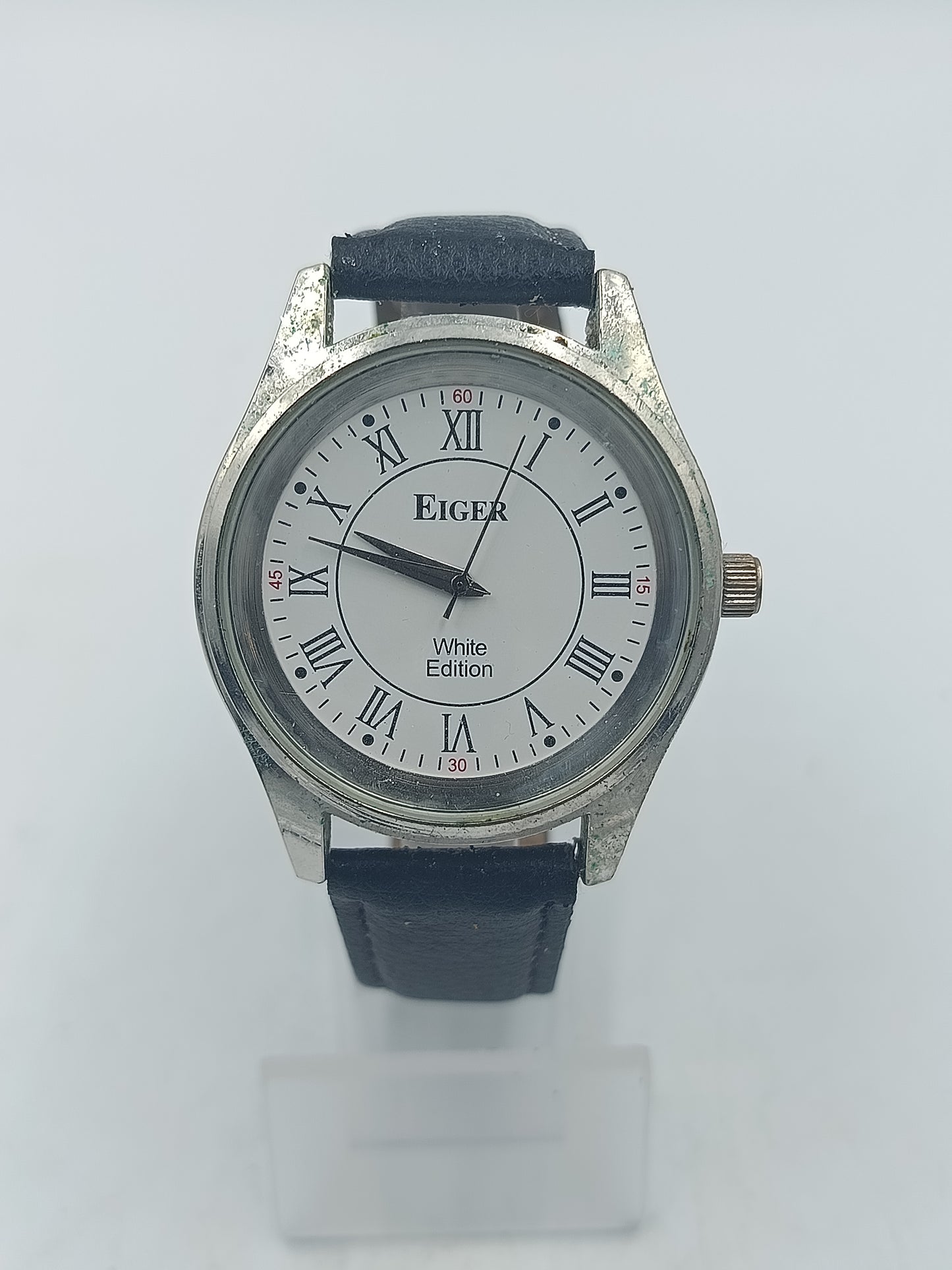 Eiger White Edition Armbanduhr mit Lederarmband Weiss Klassisch Design