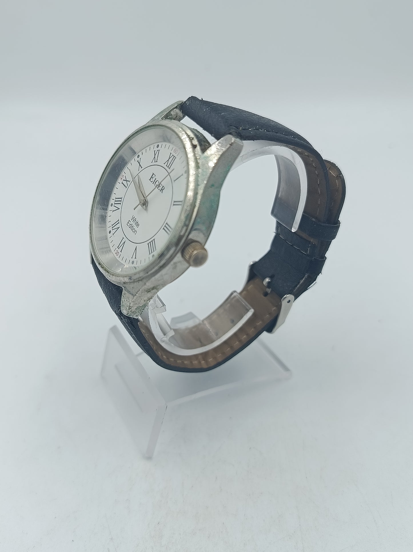 Eiger White Edition Armbanduhr mit Lederarmband Weiss Klassisch Design