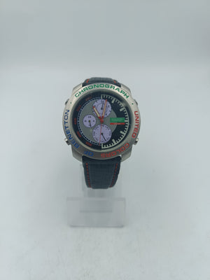 Sportliche Chronograph Armbanduhr mit markantem Zifferblatt und Lederarmband
