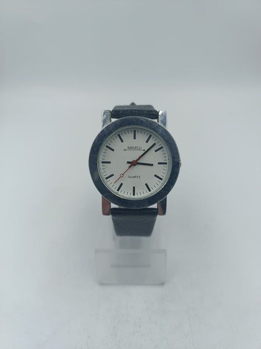 Runde Armbanduhr mit schwarzem Lederarmband und klarem Zifferblatt Pur