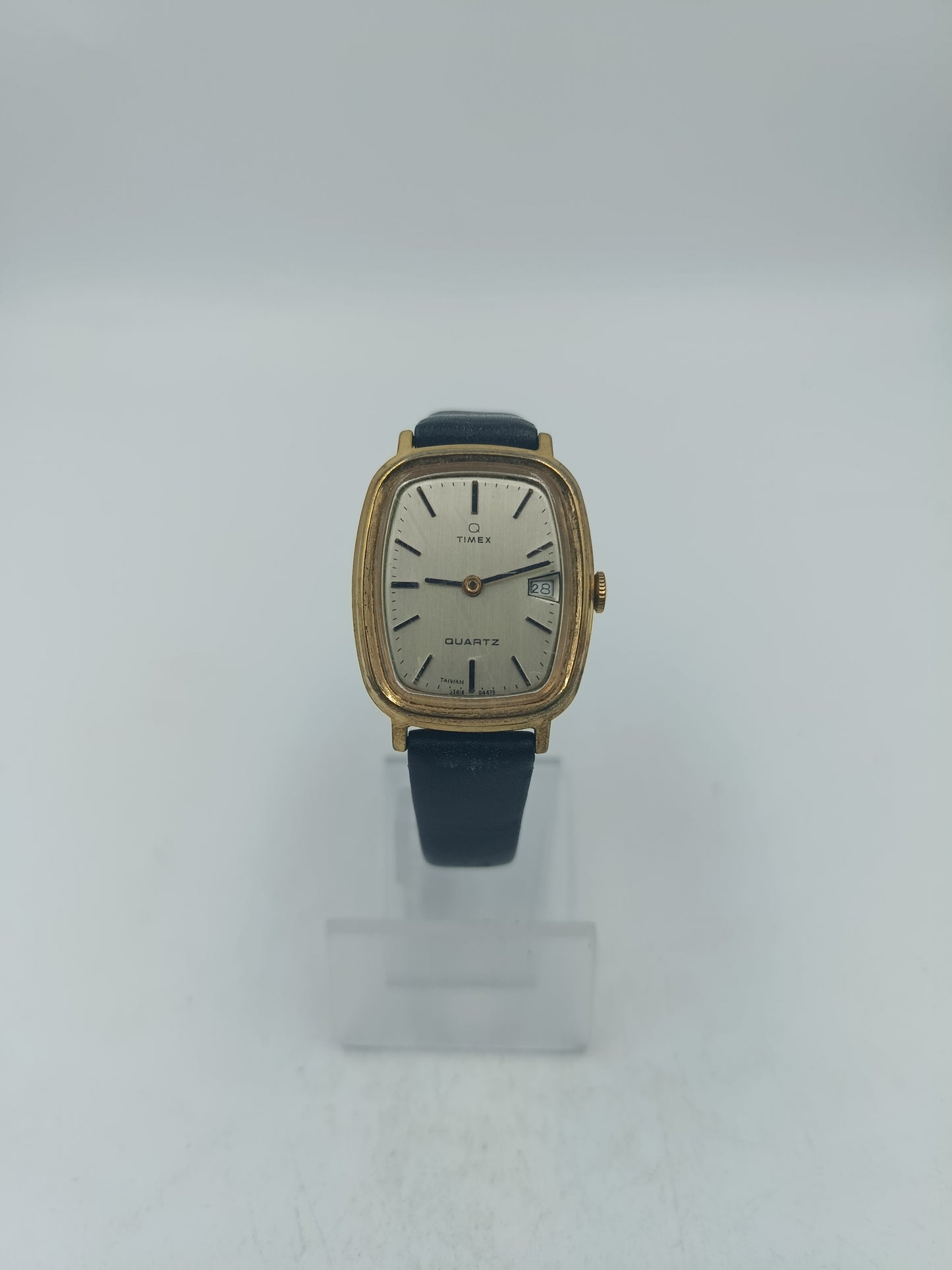 Rechteckige Armbanduhr Timex Quartz in Gold mit Lederarmband