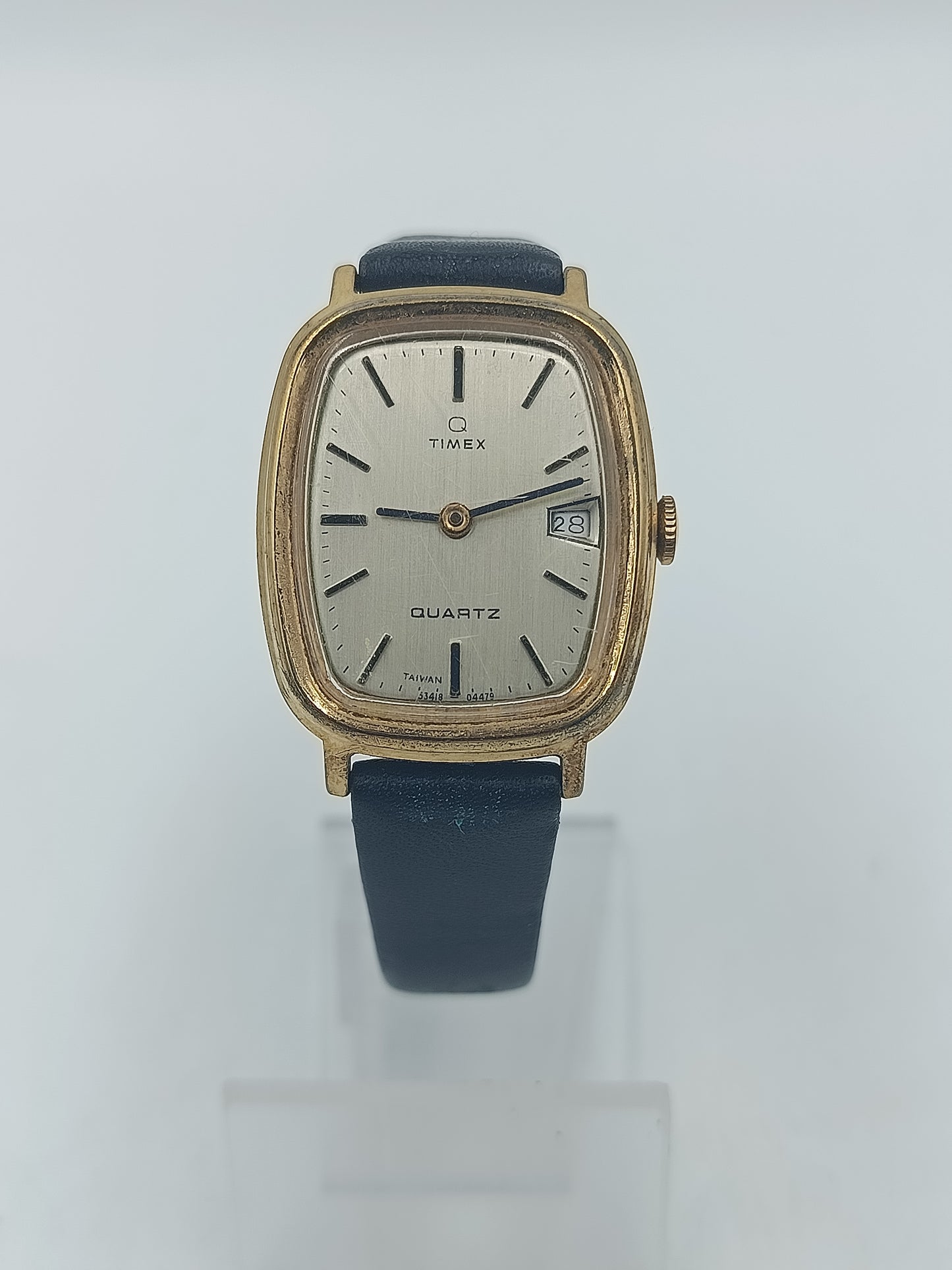 Rechteckige Armbanduhr Timex Quartz in Gold mit Lederarmband