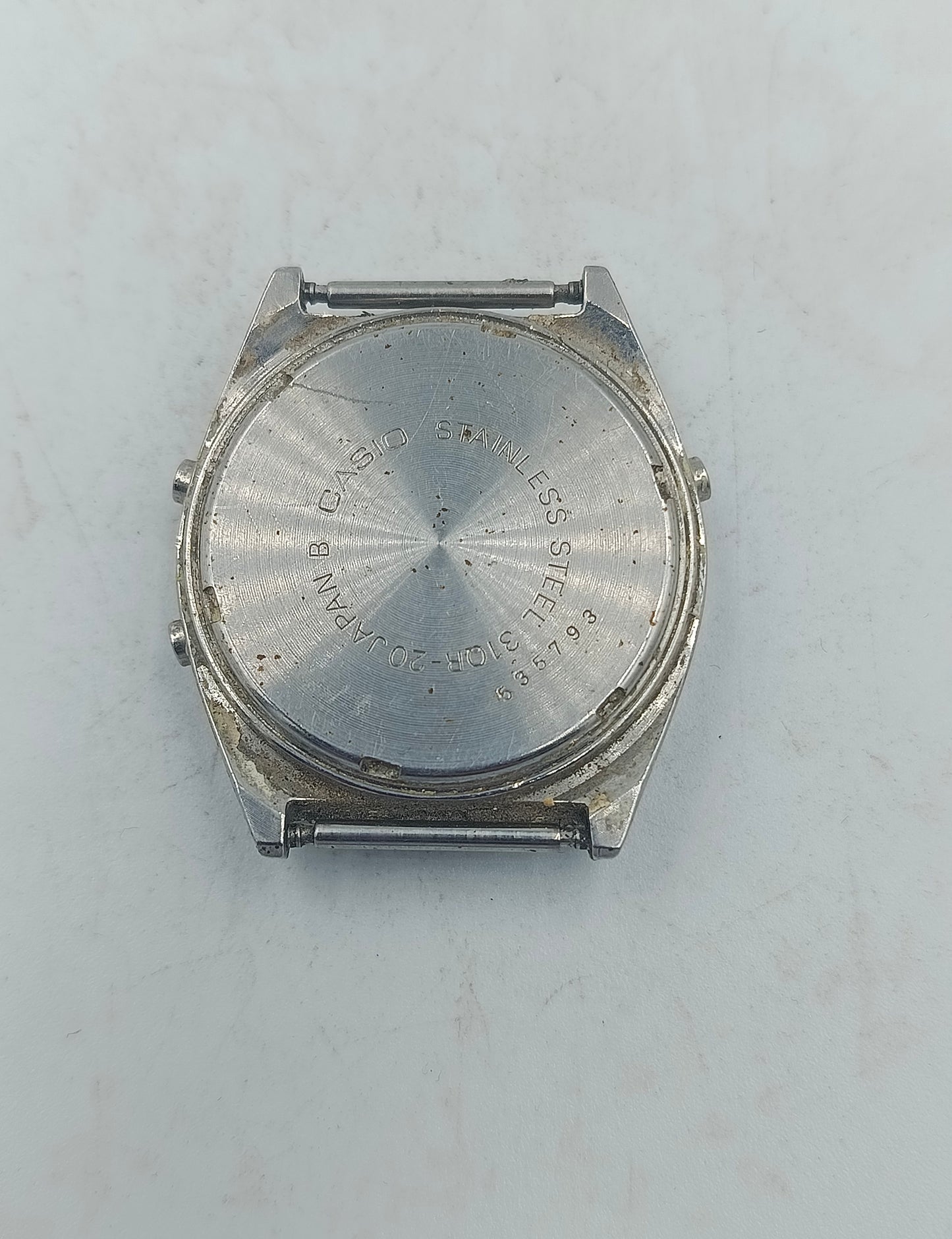 Digitale Armbanduhr Casio Quartz mit klassischem Retro Design