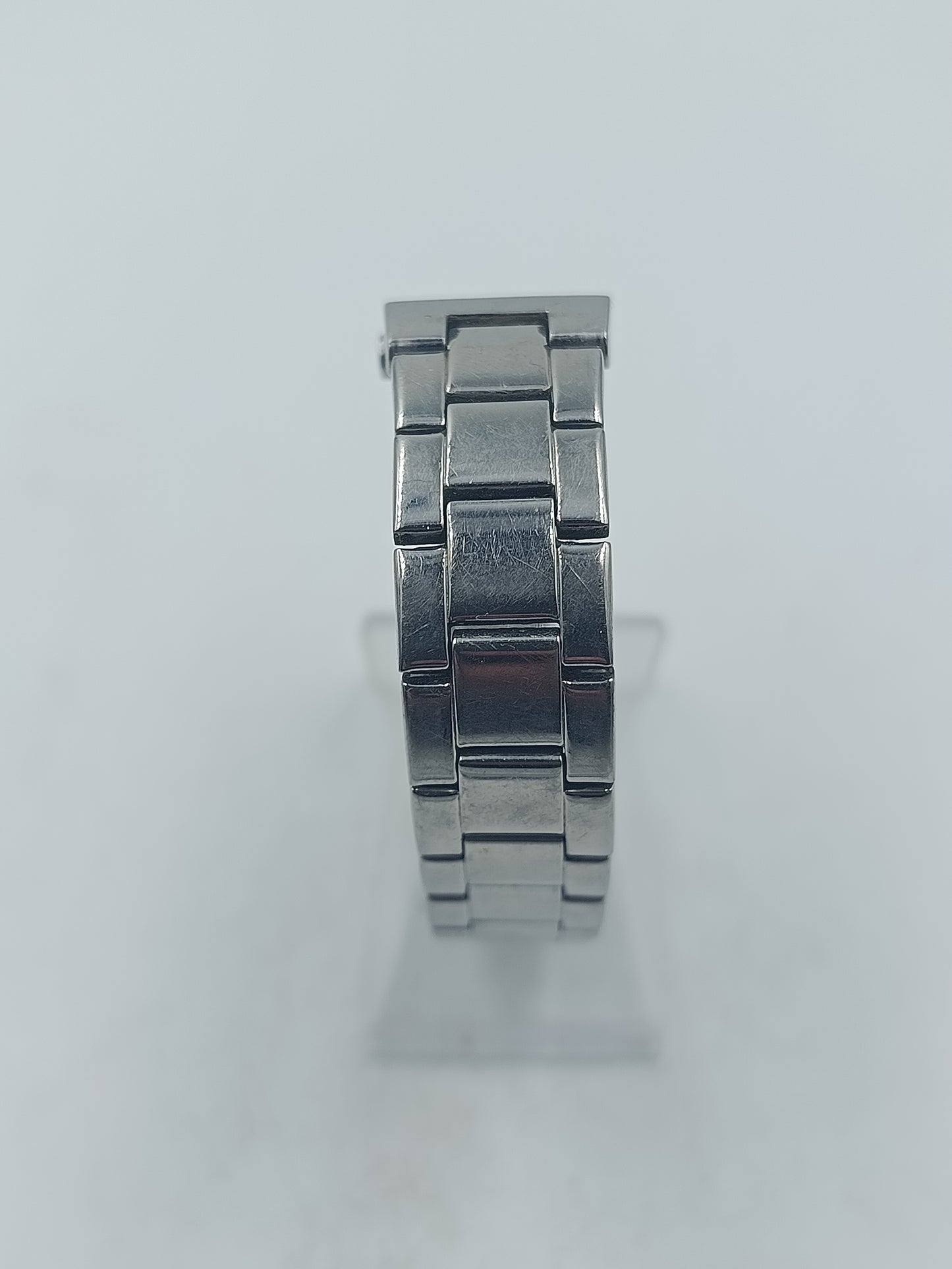 Analoge Armbanduhr Esprit Quartz mit elegantem Schmuck Design