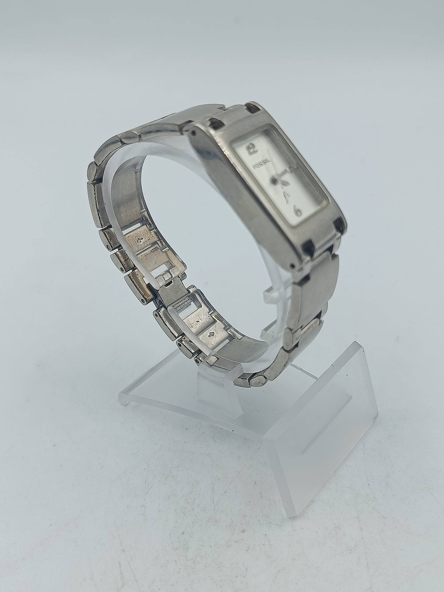 Analoge Armbanduhr Fossil Quartz mit elegantem rechteckigem Design