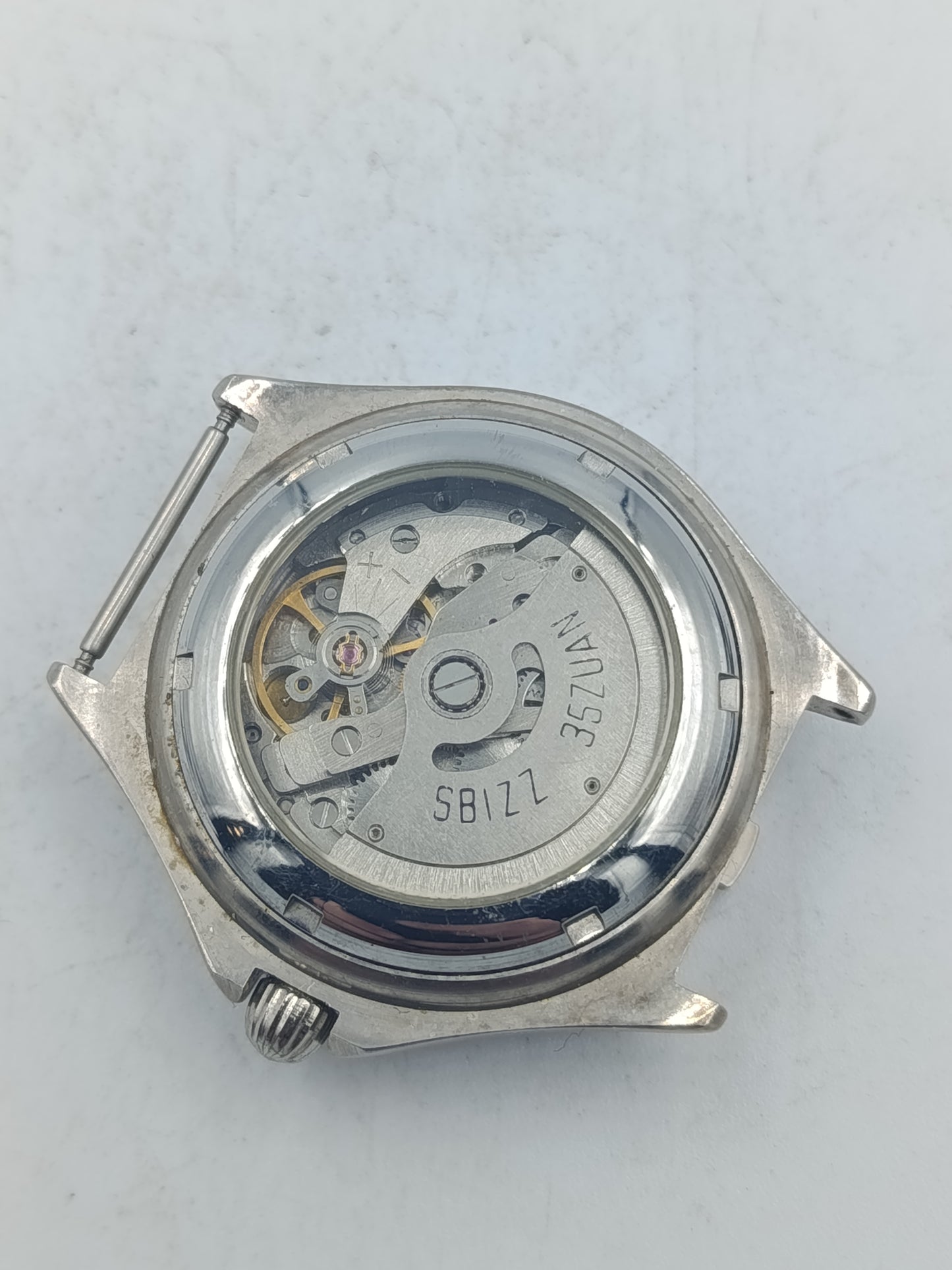 Analoge Automatik Armbanduhr  Stil mit blauem Zifferblatt und Sichtboden defekt