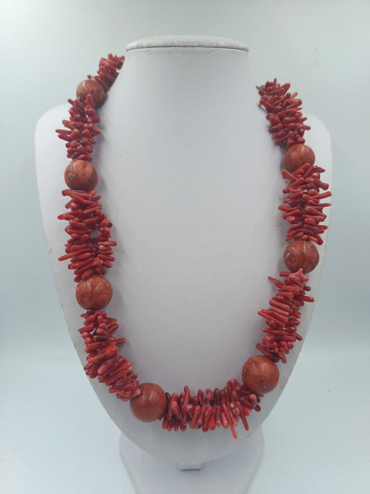 Mehrreihige Korallen Halskette mit 925 Silber Verschluss