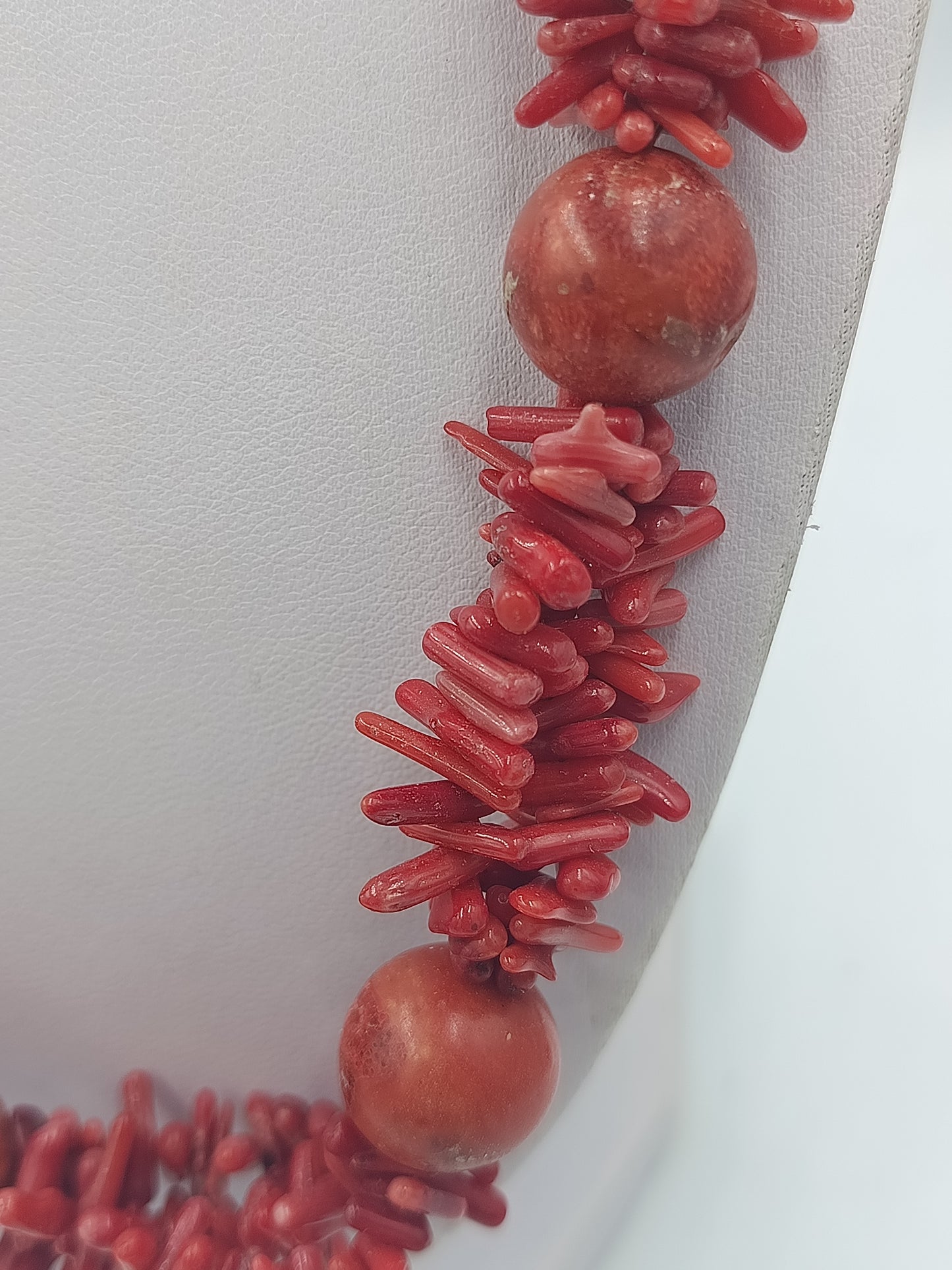 Mehrreihige Korallen Halskette mit 925 Silber Verschluss