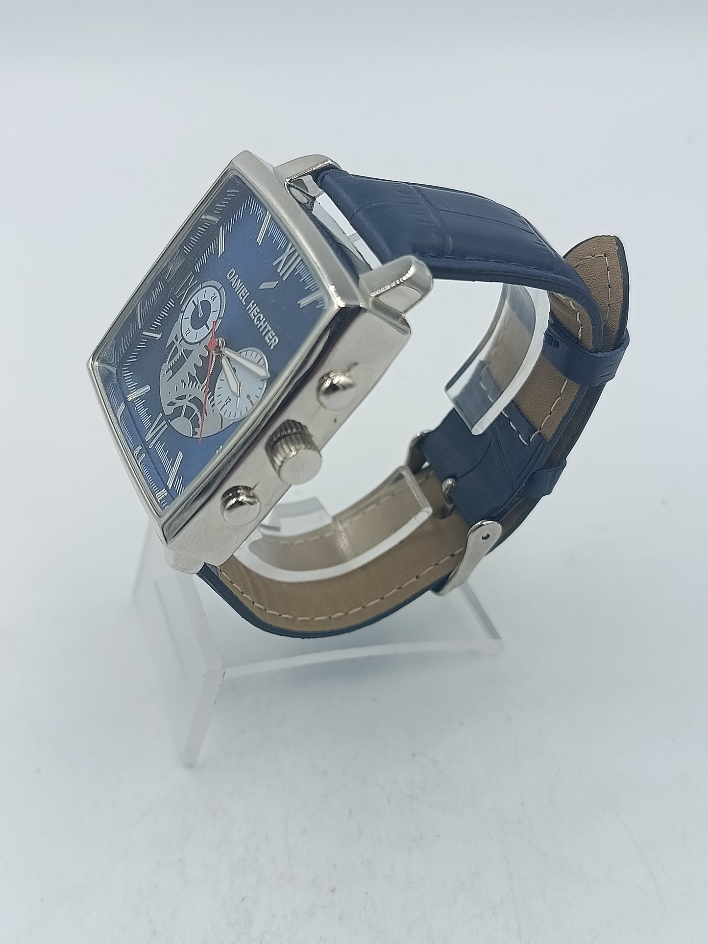 Analoge Armbanduhr Daniel Hechter mit blauem Zifferblatt