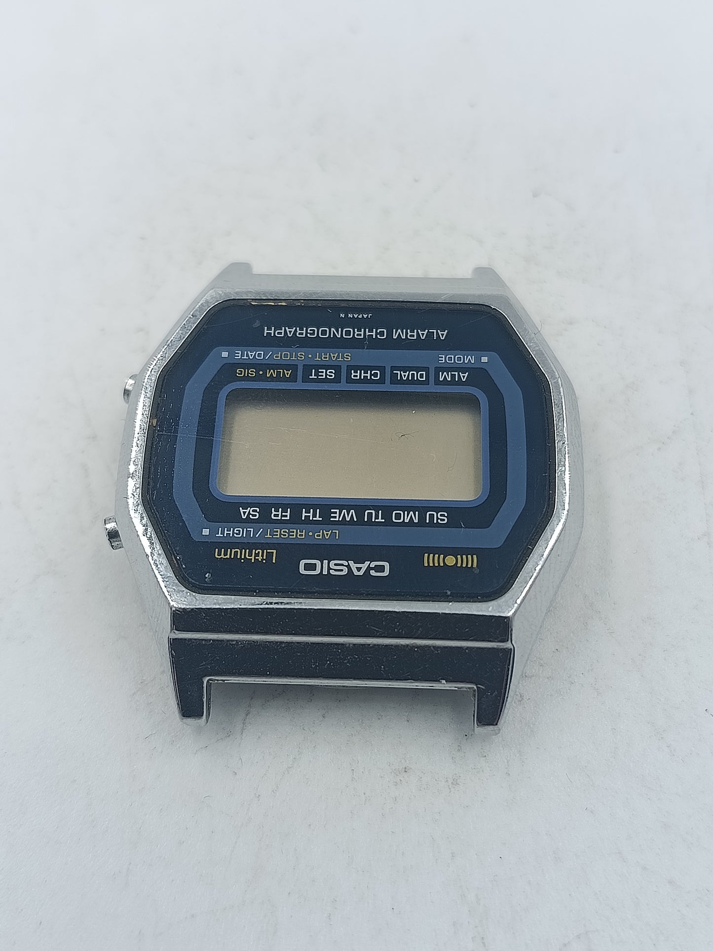 Digitale Armbanduhr Casio Alarm Chronograph Gehäuse silberfarben