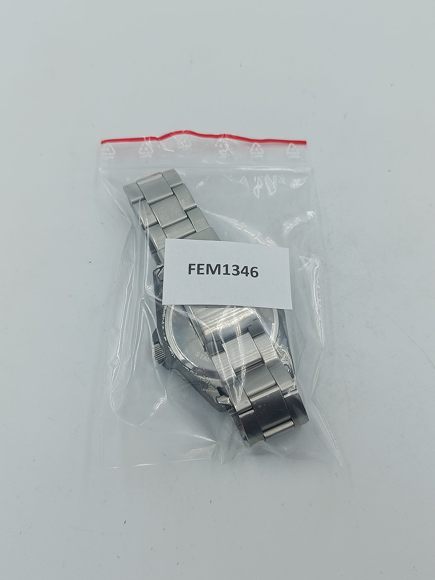 Analoge Armbanduhr Miller Scott mit schwarzem Zifferblatt und massivem Edelstahlarmband