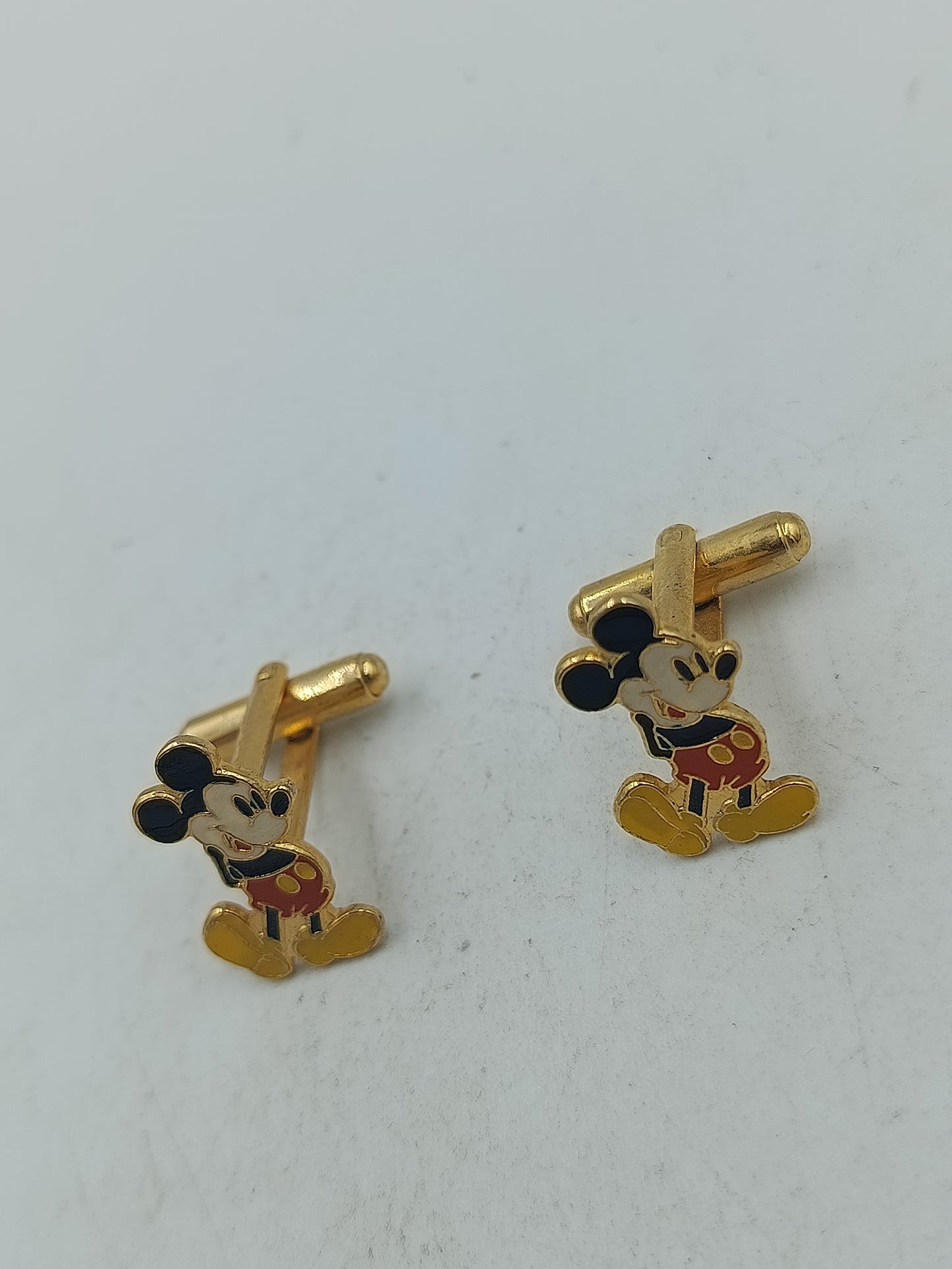 Micky Manschettenknöpfe goldfarben mit farbiger Emaille im klassischen Disney Stil