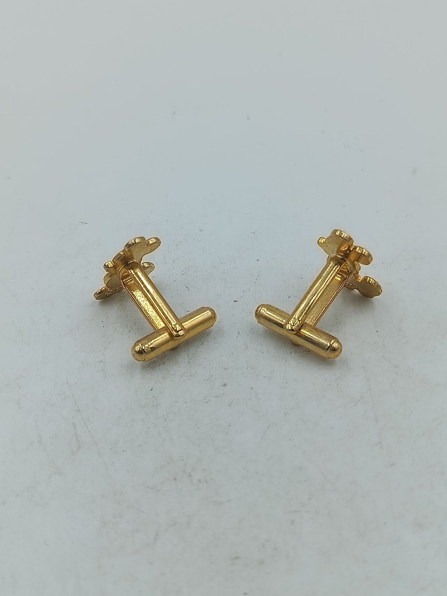 Micky Manschettenknöpfe goldfarben mit farbiger Emaille im klassischen Disney Stil