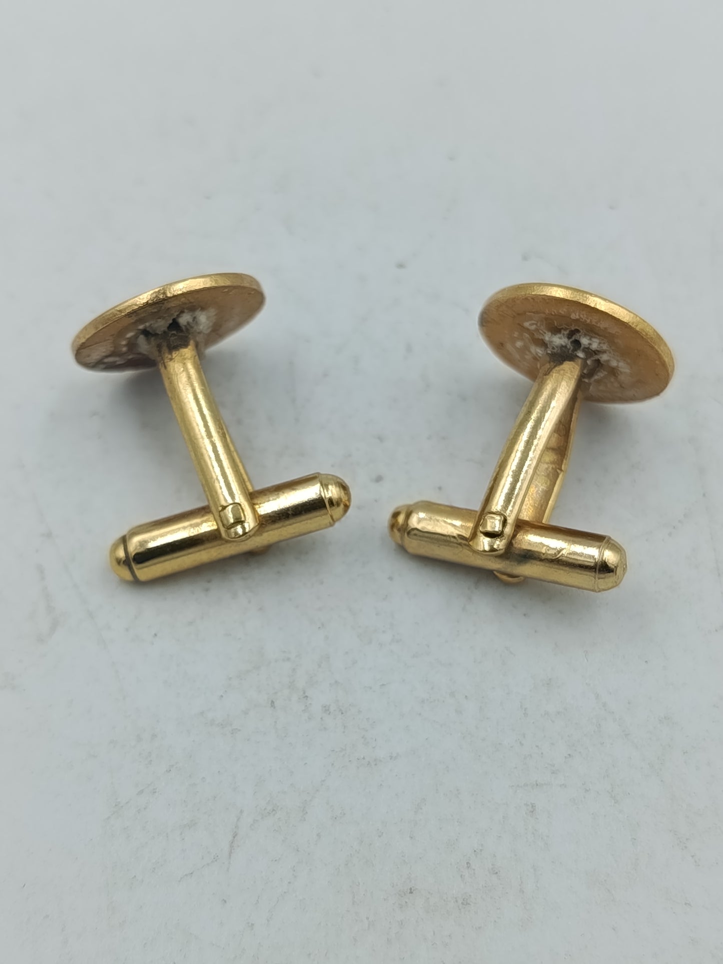 Fuchs Manschettenknöpfe in goldfarbener Optik mit grüner Emaille