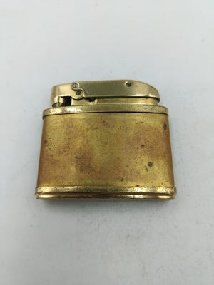 Consul Feuerzeug in goldfarbener Optik mit klassischem Metallgehäuse