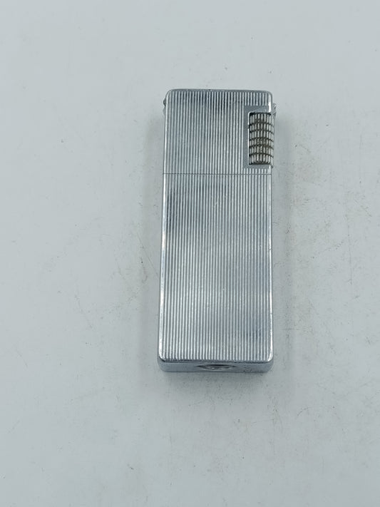 Uniputz Feuerzeug silberfarben klassisches Design aus Westdeutschland mit Längsrillen