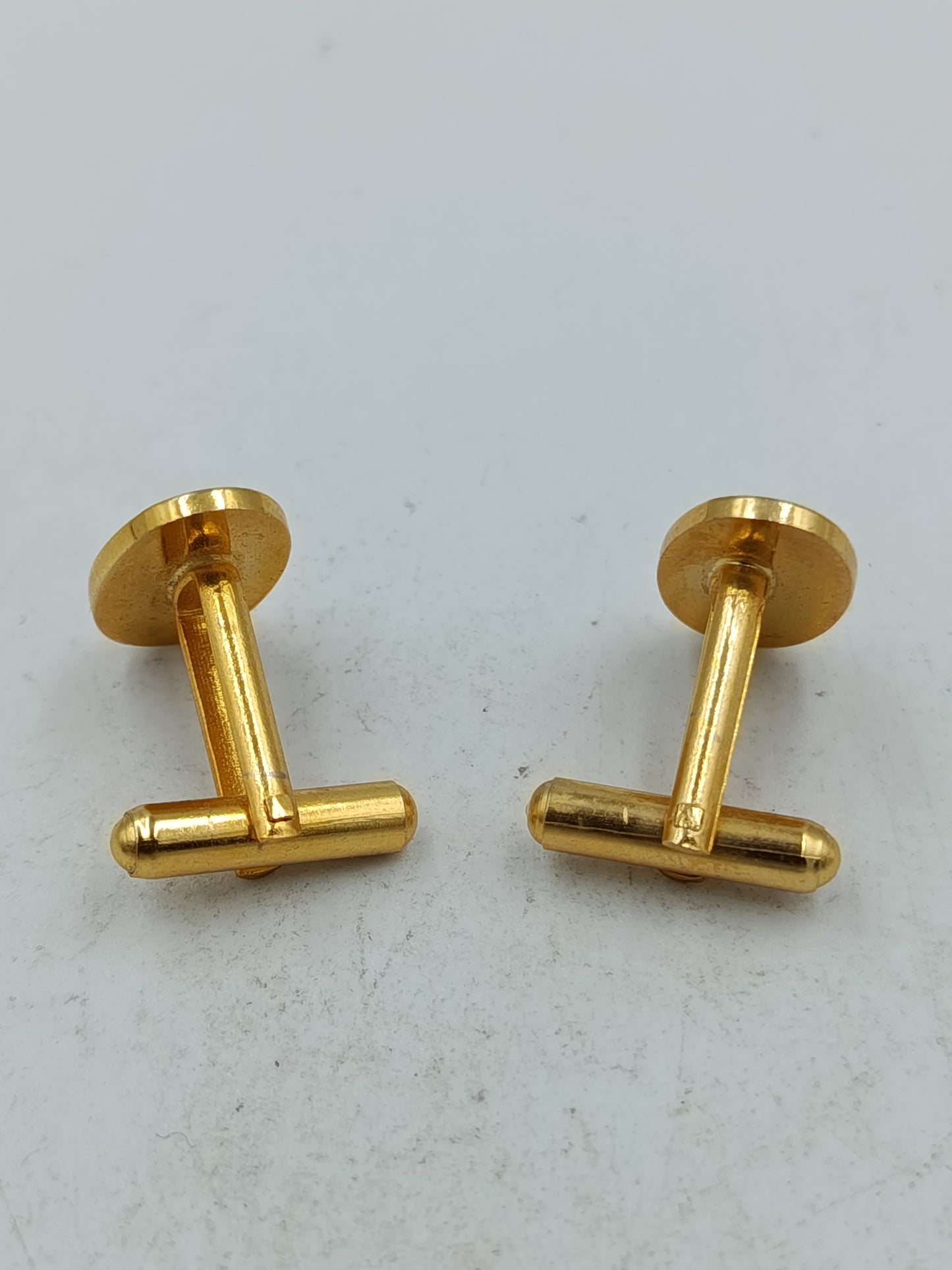 Elegante Manschettenknöpfe goldfarben mit grünem Polospieler Motiv
