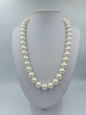 Perlenkette von Thomas Sabo mit hochwertigem Goldverschluss