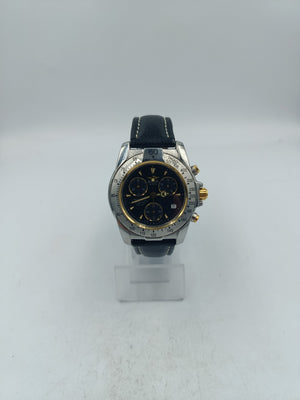 Sportliche Chronograph Armbanduhr mit schwarzem Zifferblatt Lederarmband