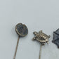 Dekoratives Set aus fünf Sammlernadeln mit Tier und Naturmotiven in Metallausführung