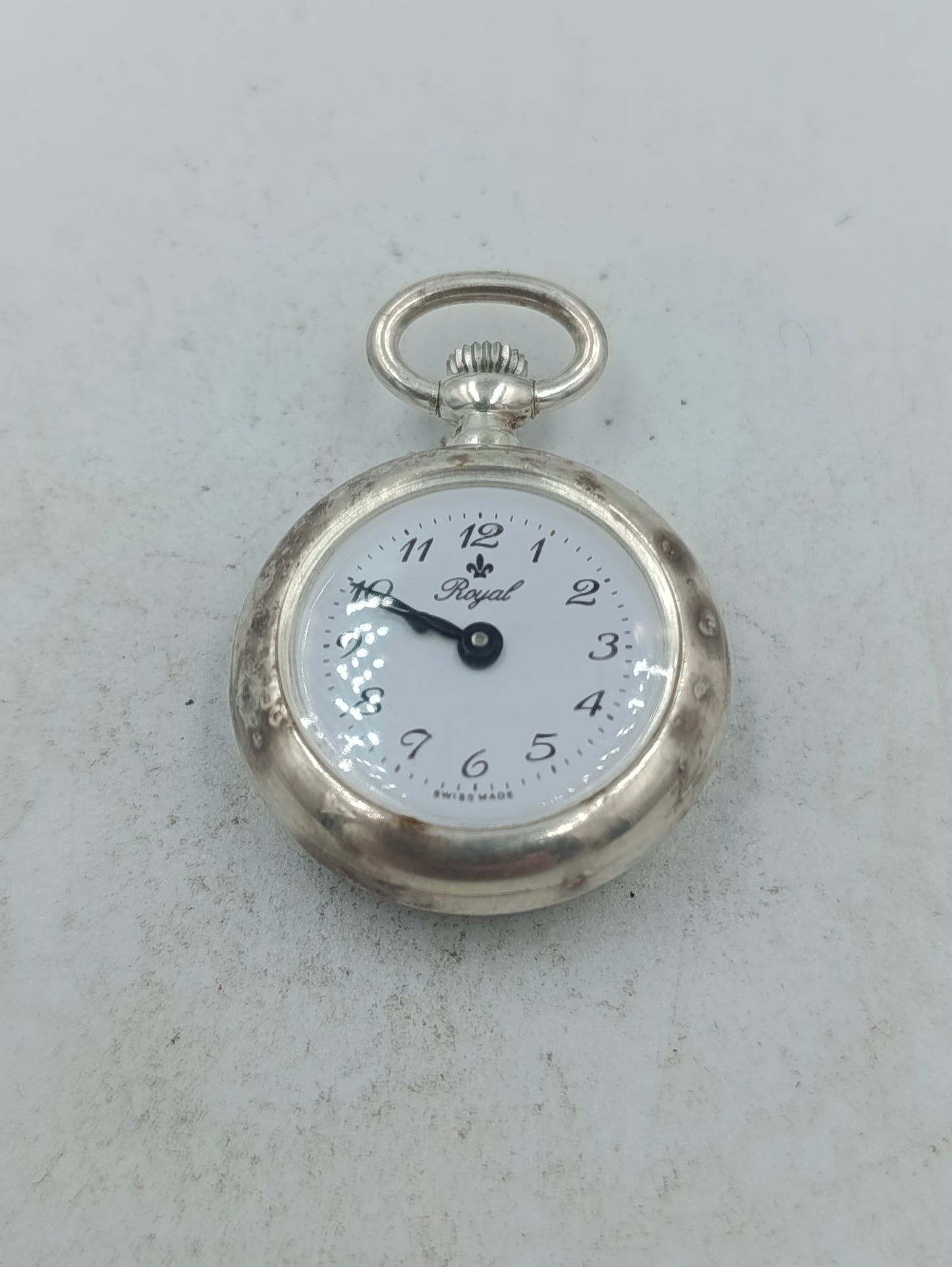 Royal Swiss Made Taschenuhr mit Blumenmotiv im Vintage Stil