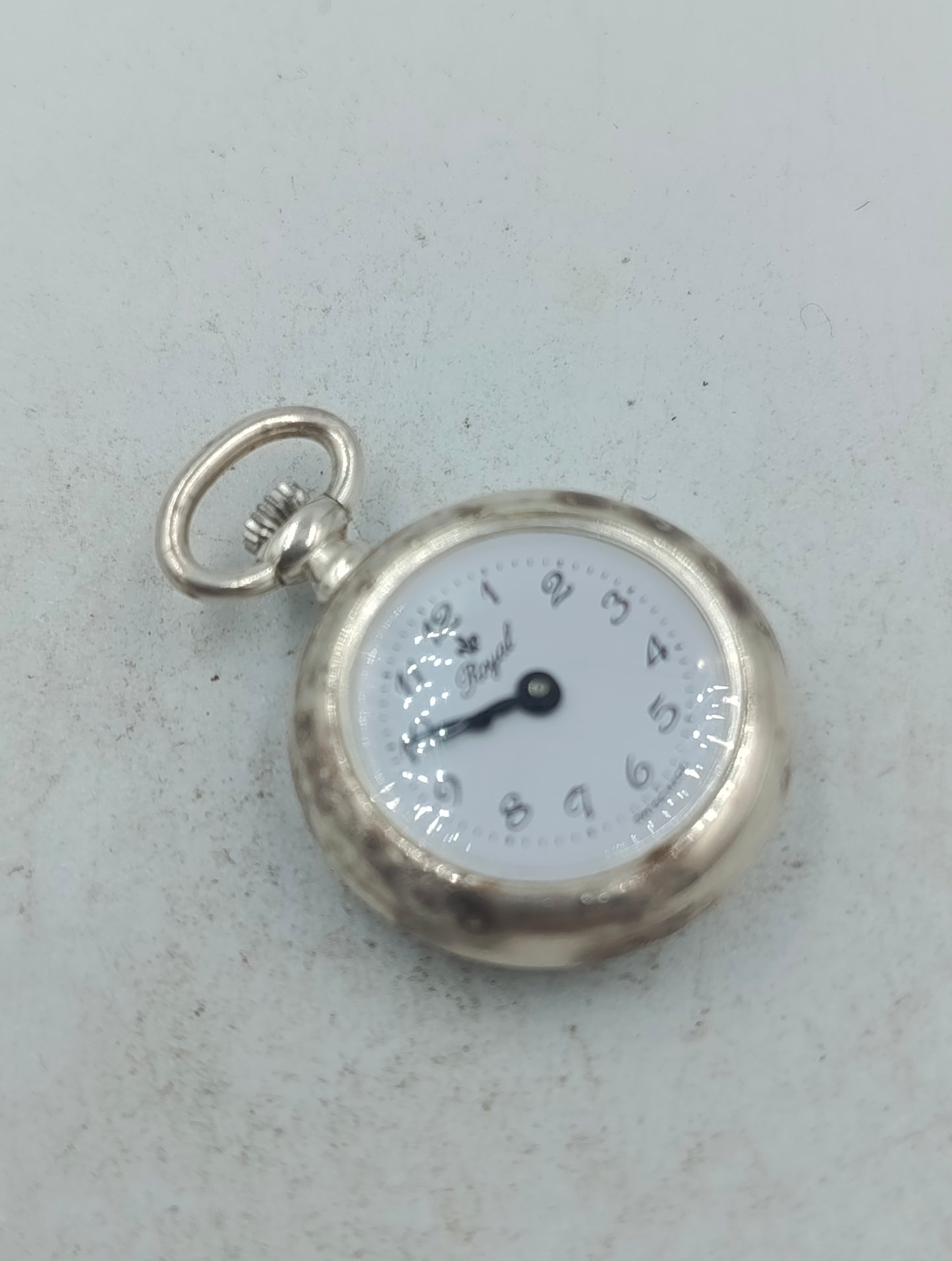 Royal Swiss Made Taschenuhr mit Blumenmotiv im Vintage Stil