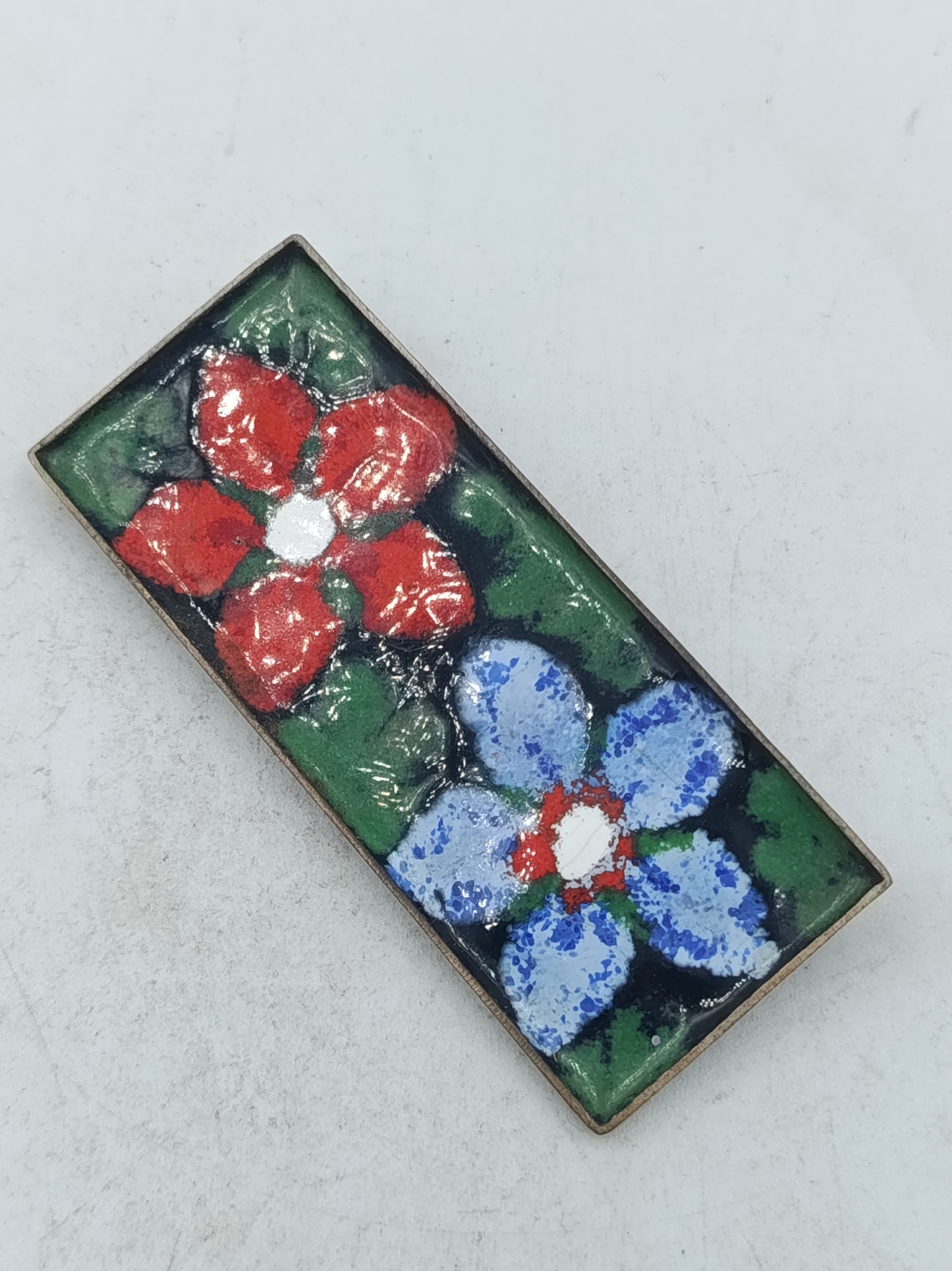 Emaille Blumen Brosche im Vintage Stil mit Handwerk aus Schweden