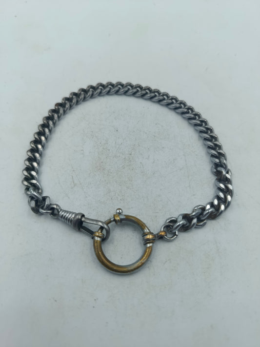 Versilberte Taschenuhrkette mit stabilem Rundverschluss im klassischen Stil