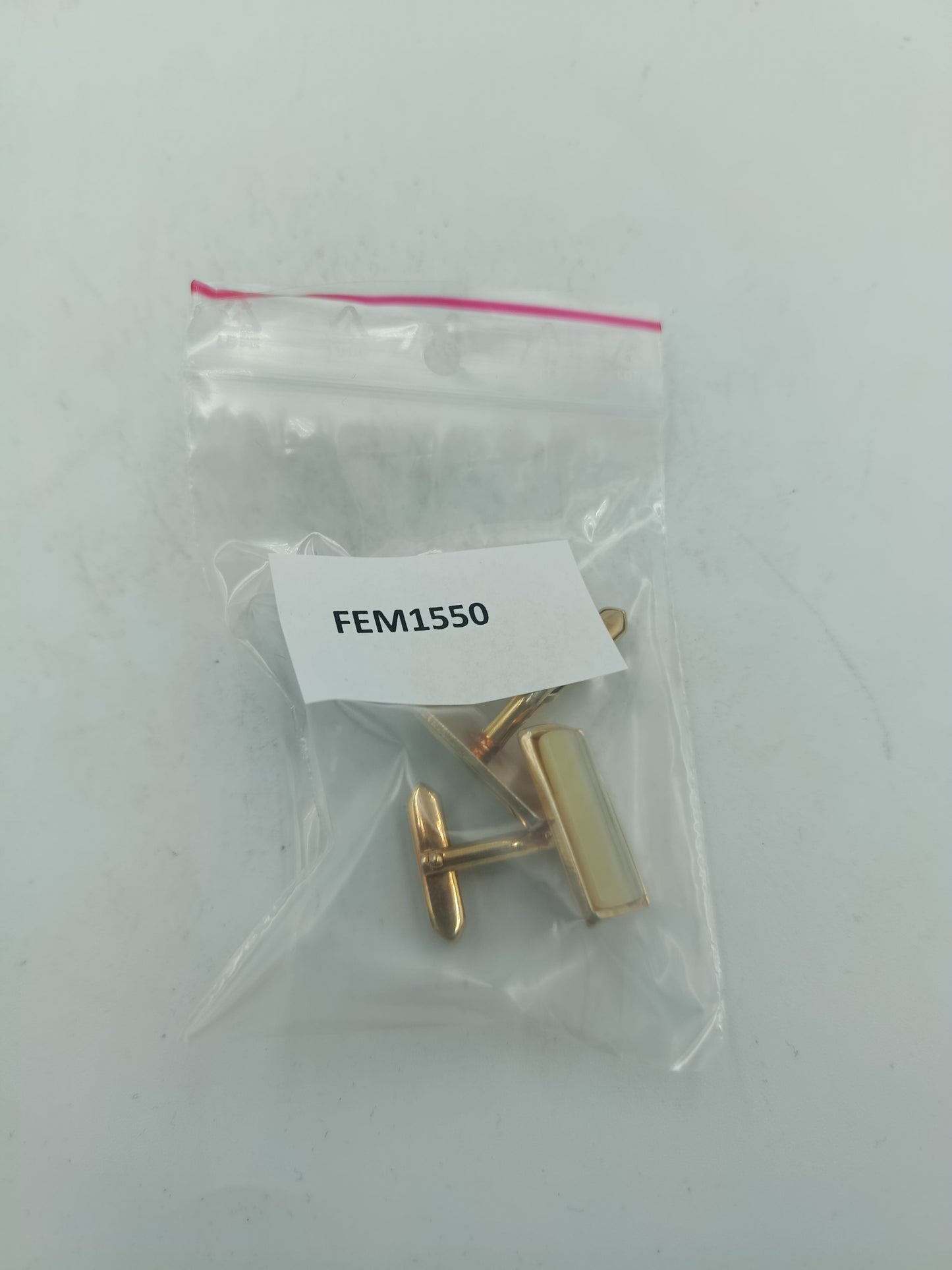 Elegante Manschettenknöpfe in Goldoptik mit rechteckigem Einsatz