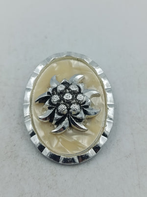 Vintage Schmuckclip Silberoptik floral creme