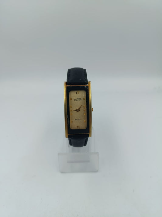Elegante Vintage Armbanduhr mit rechteckigem Gehäuse