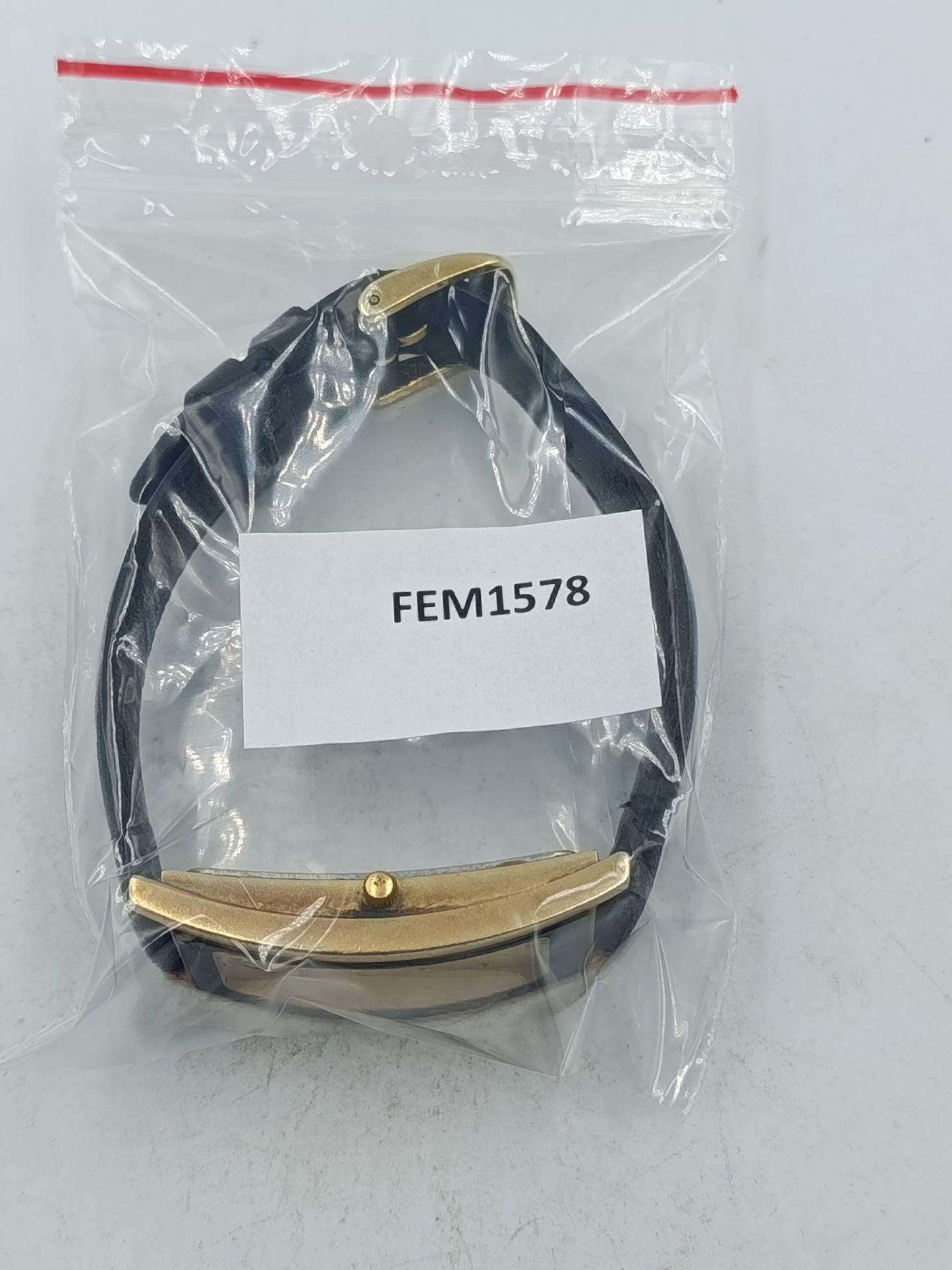 Elegante Vintage Armbanduhr mit rechteckigem Gehäuse