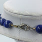 Klassische Halskette aus Lapislazuli mit runden Perlen und kräftiger blauer Farbwirkung