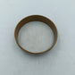 Eleganter Armreif in Goldoptik mit pastellfarbenem Streifendesign