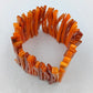 Markantes Armband in Bernsteinoptik mit warmen Orangetönen