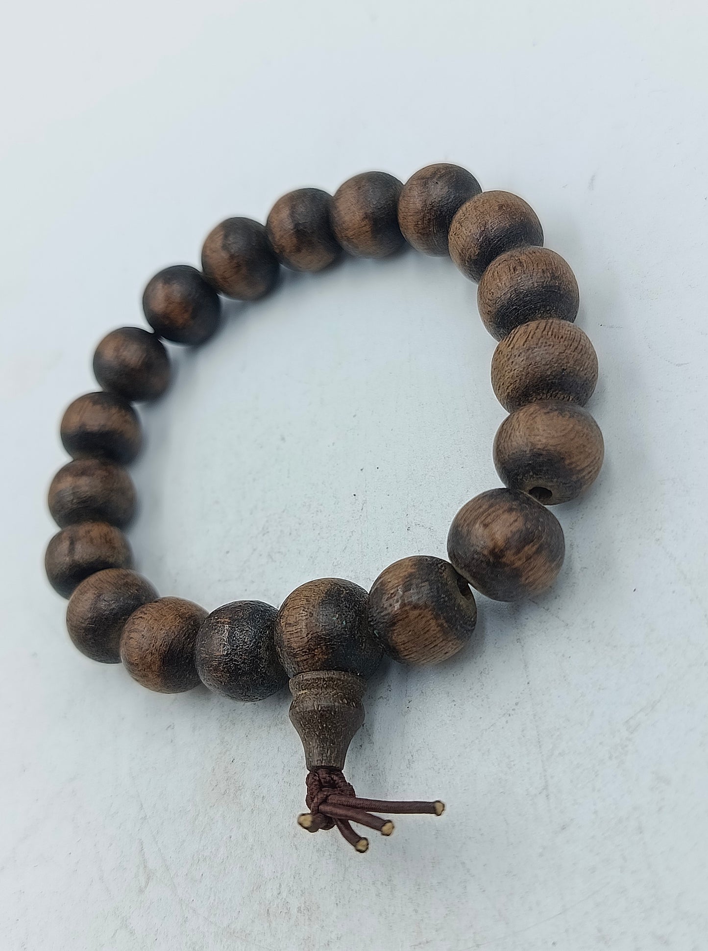 Natürliches Holzperlen Armband mit schlichter Ausstrahlung