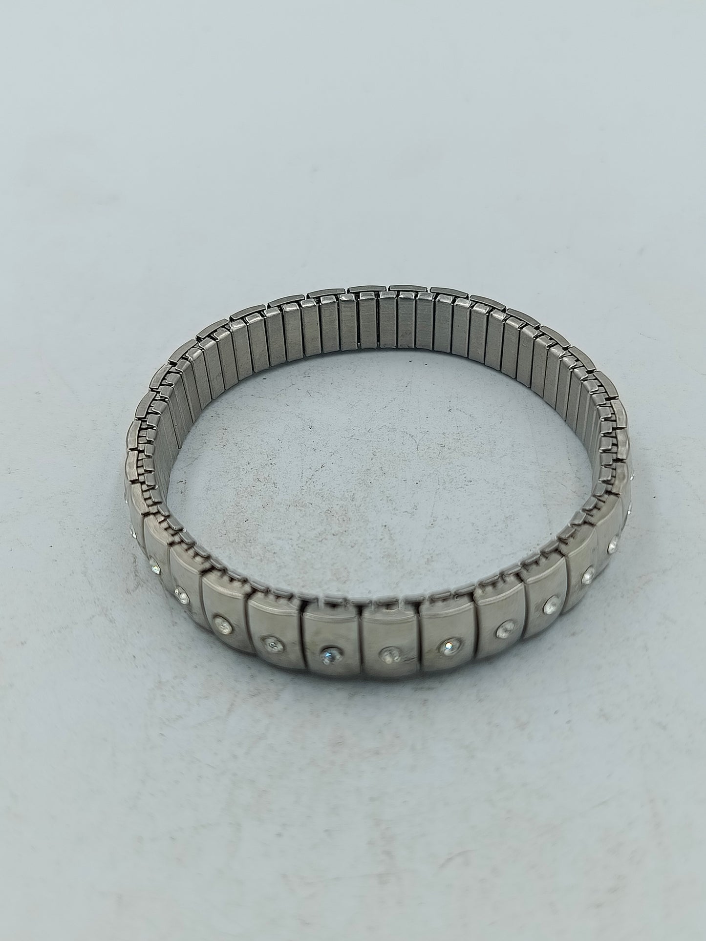 Elegantes Edelstahl Armband mit funkelnden Zirkonia Steinen