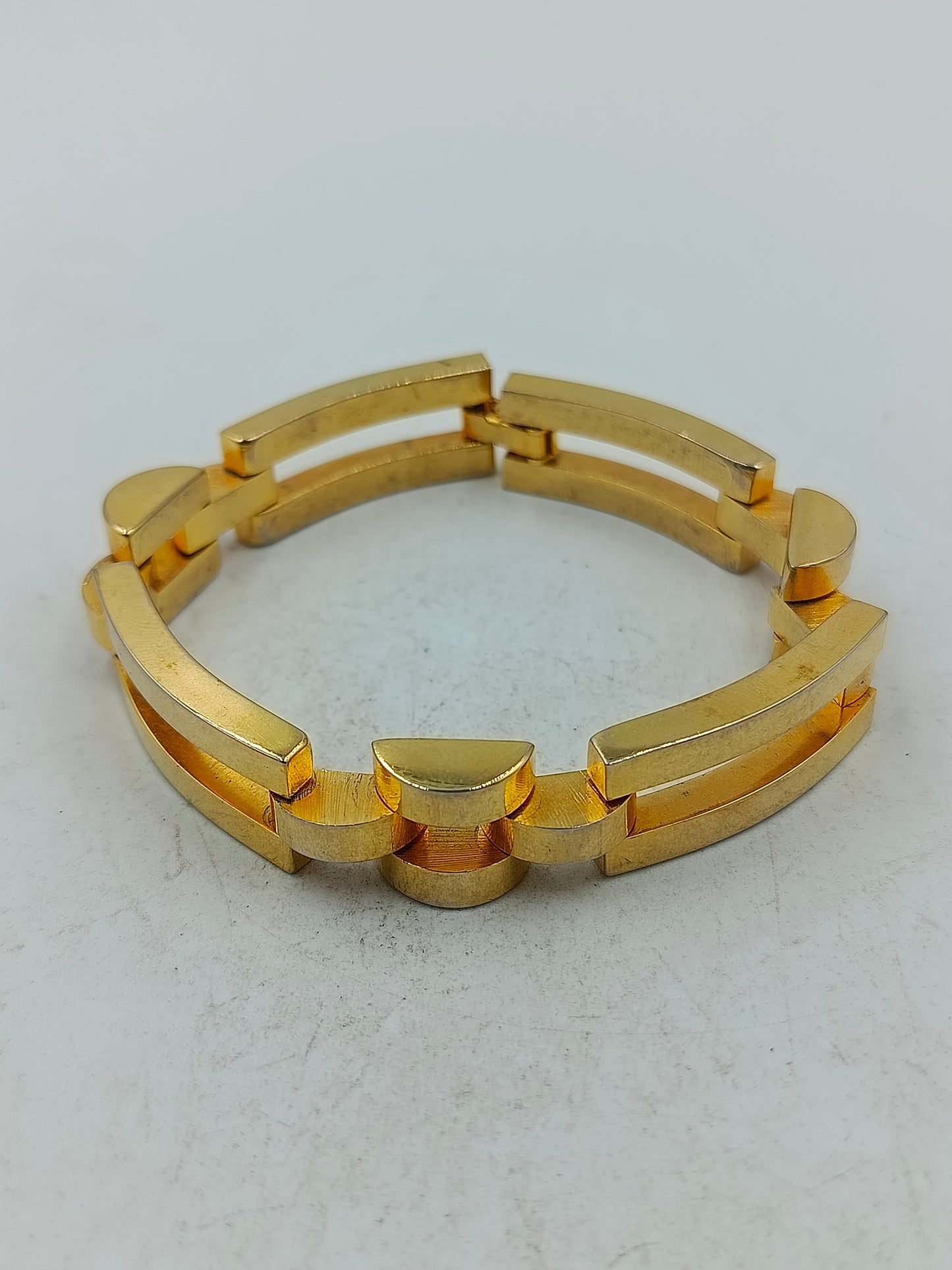 Massives Gliederarmband in Goldoptik mit modernem Design