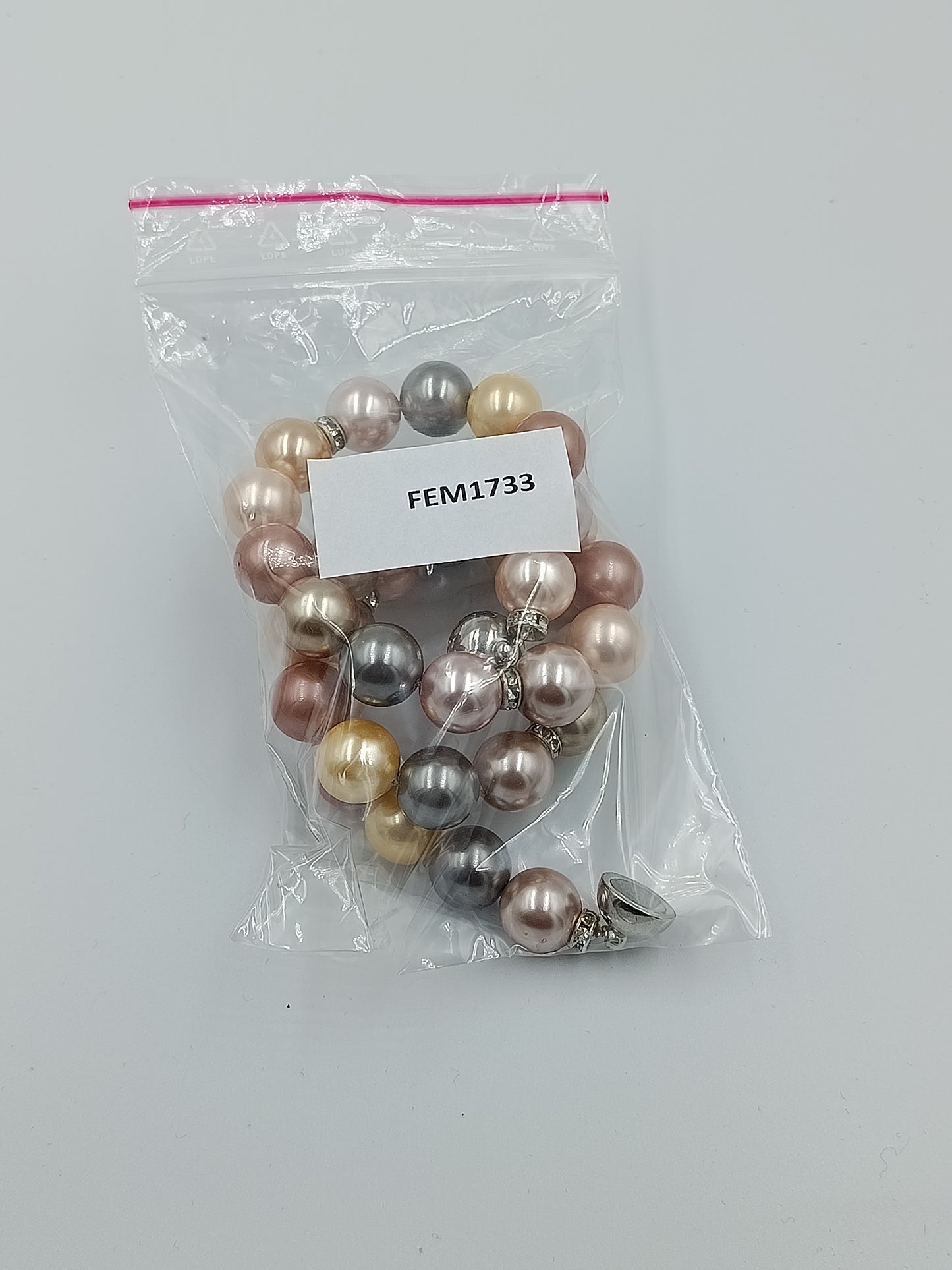 Vintage-Perlenkette: Pastell & Metall-Mix, schimmernd