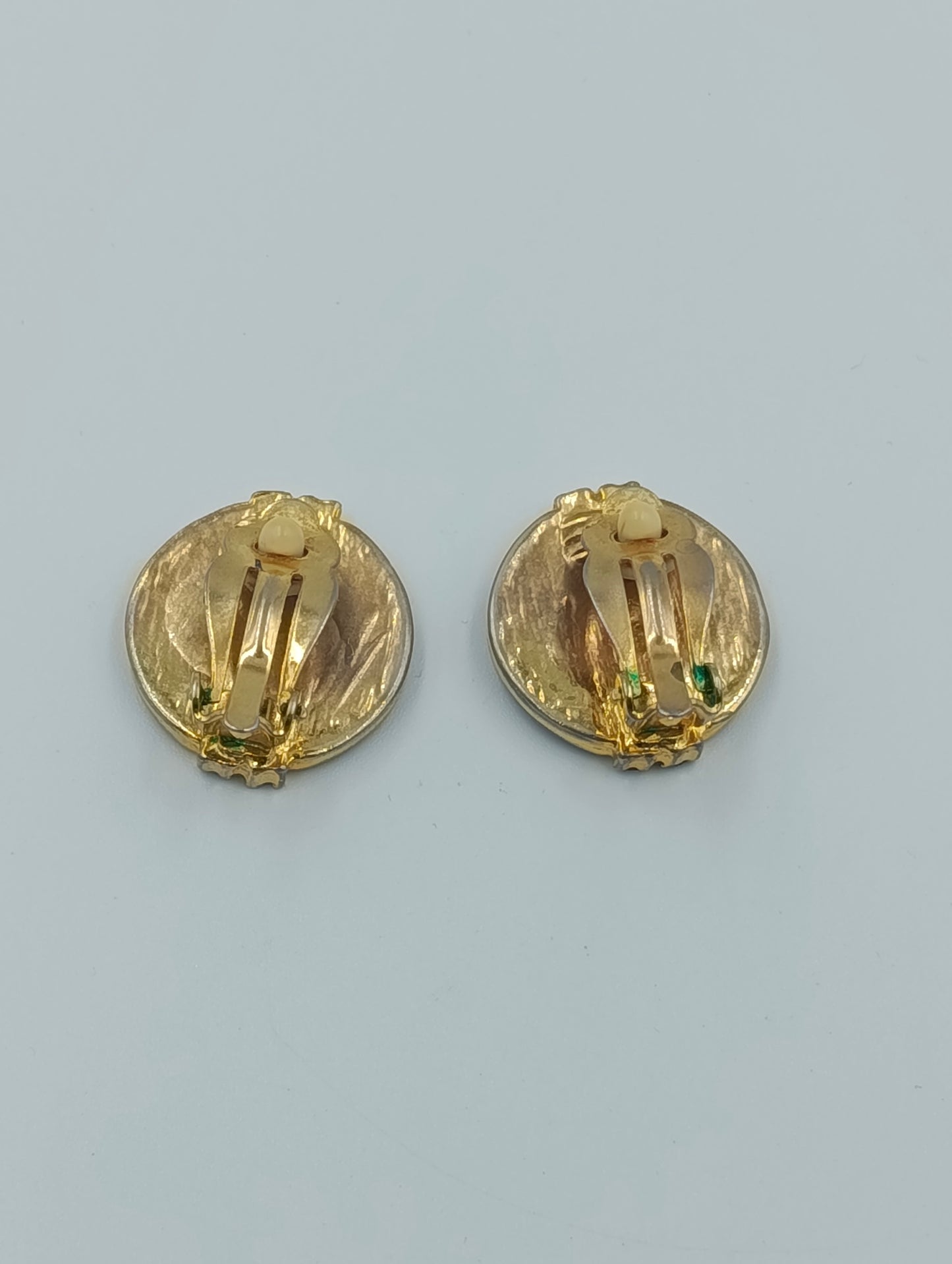 Vintage Ohrclips im Münzdesign goldfarben mit Strasssteinen